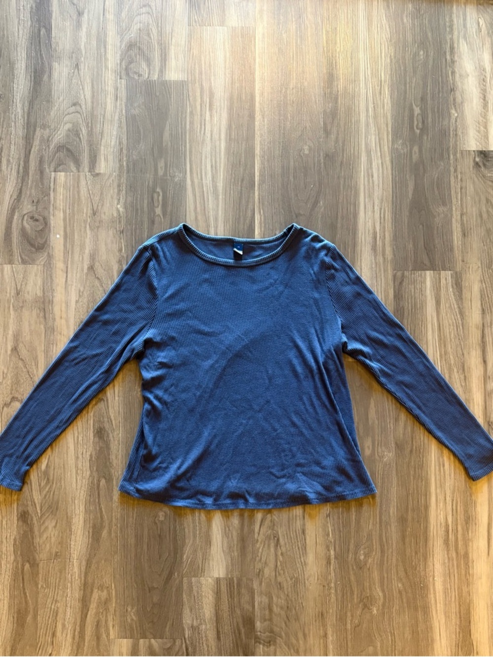 Old Navy Women's Long-Sleeve Navy Ribbed Top